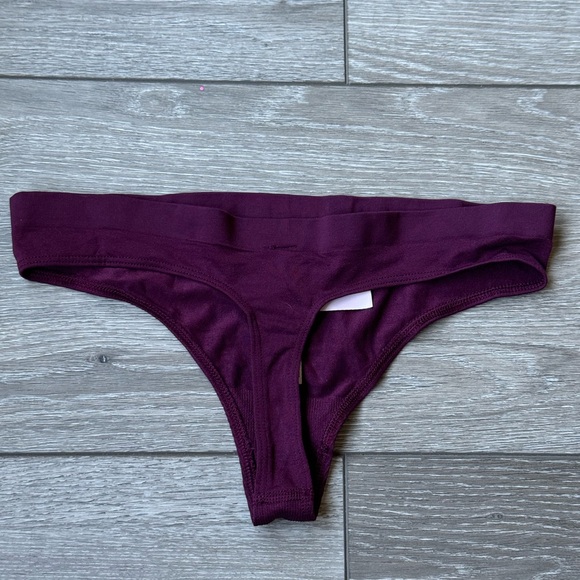 Victoria Secret Underwear Size M - Picture 2 of 4